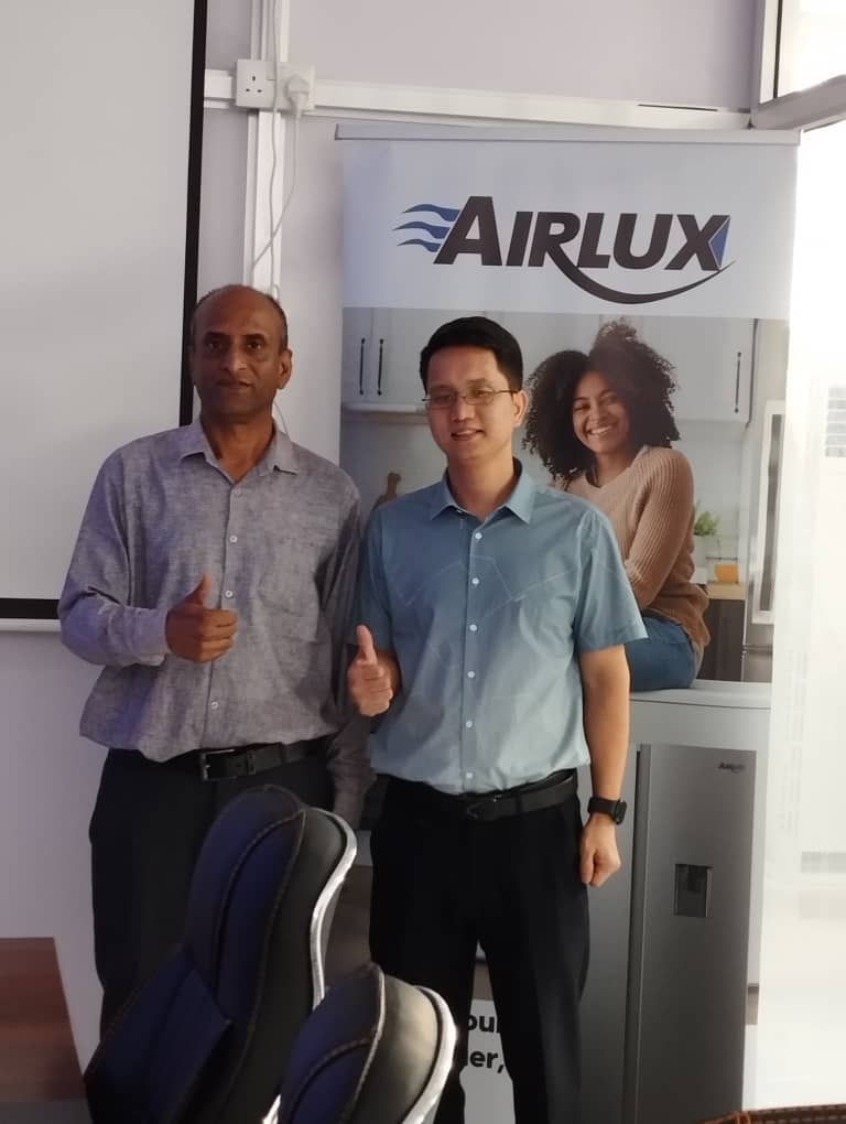 iClima customer group photo